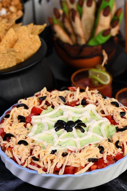 Taco-Dip im Halloween-Stil