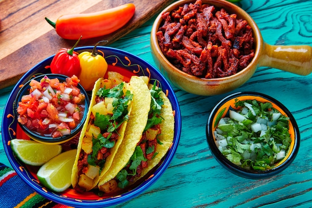 Foto tacos al pastor mexicano com abacaxi coentro