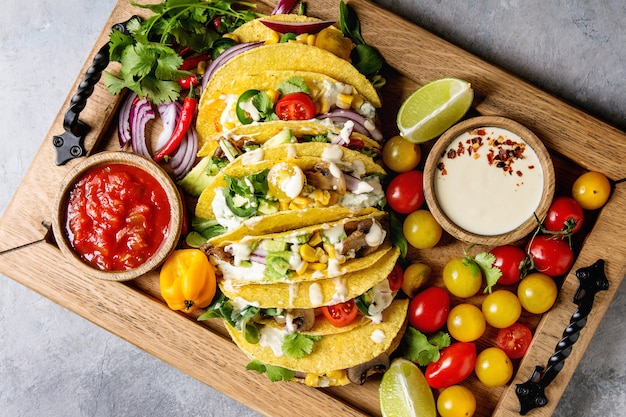 Tacos De Maíz Vegetarianos