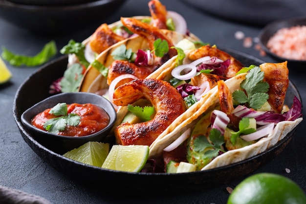 Tacos veganos de gambas a base de plantas