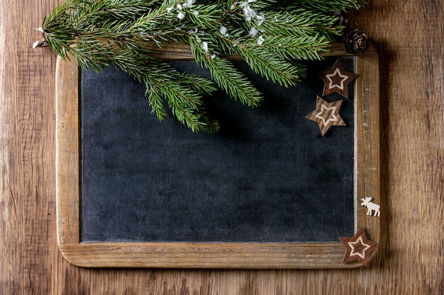 Tafel und Weihnachtsbaum