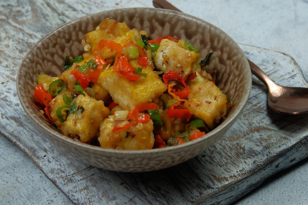 Tahu Cabe Garam oder salziger und würziger Tofu ist ein traditionelles chinesisches Gericht