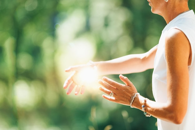 Foto tai chi in der natur