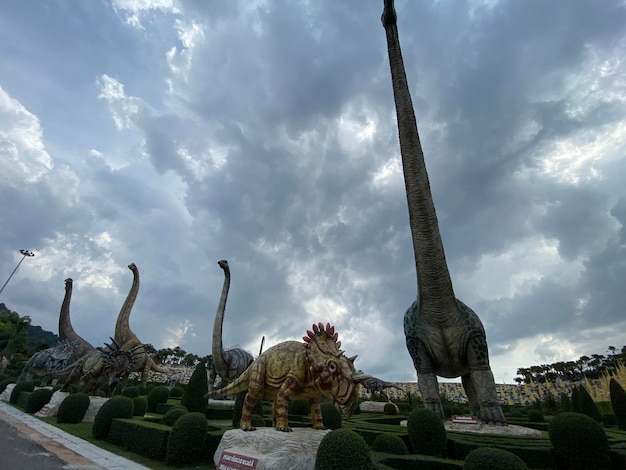 TAILANDIA PATTAYA Chonburi 17 de noviembre de 2022 Nongnooch Garden Pattaya DINOSAUR VALLEY Animal Kingdom