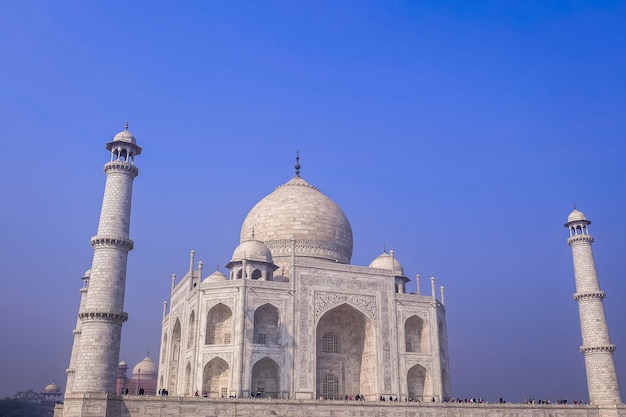 Taj mahal é um monumento do amor e uma das 7 maravilhas do mundo em agra índia