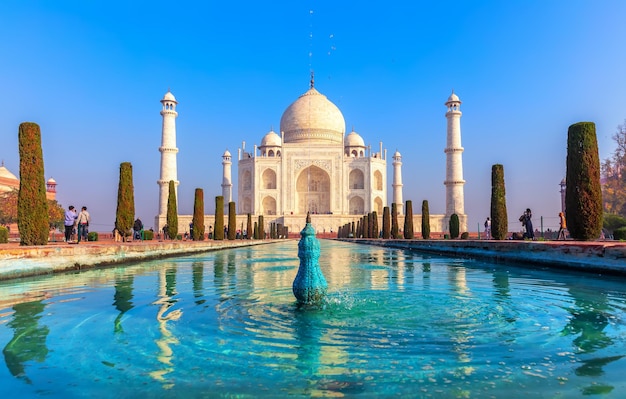 Taj Mahal, um marco famoso do Patrimônio Mundial da UNESCO de Agra Índia