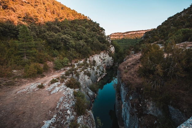 Tajo River Canyon an der Taguenza-Brücke Guadalajara Spanien