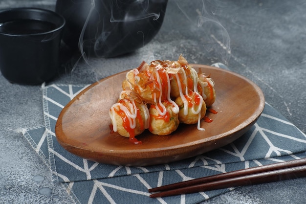 Takoyaki ist einer der beliebtesten japanischen Snacks