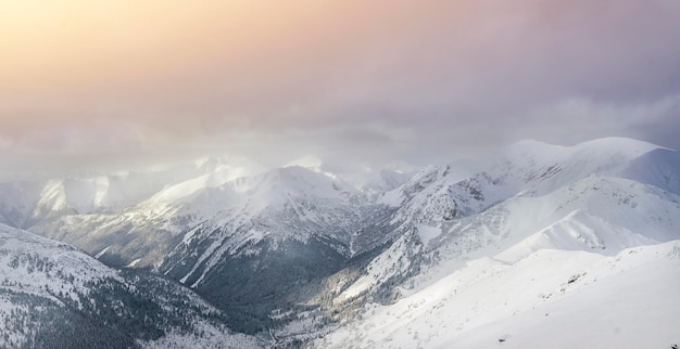Tal der fünf polnischen Teiche Polen Hohe Tatra Winterberge