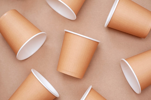 Talheres descartáveis ecologicamente corretos Fundo de copos de papel