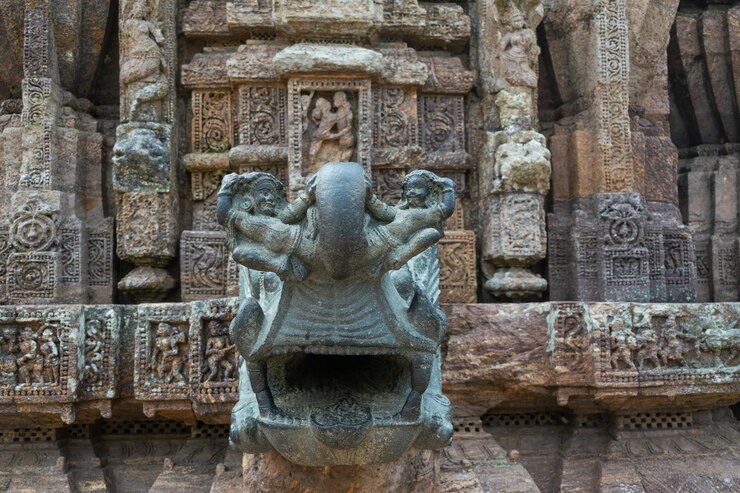 Talla fina de esculturas Konark Sun Temple en India