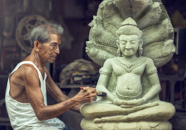 Tallador de piedra, Tailandia