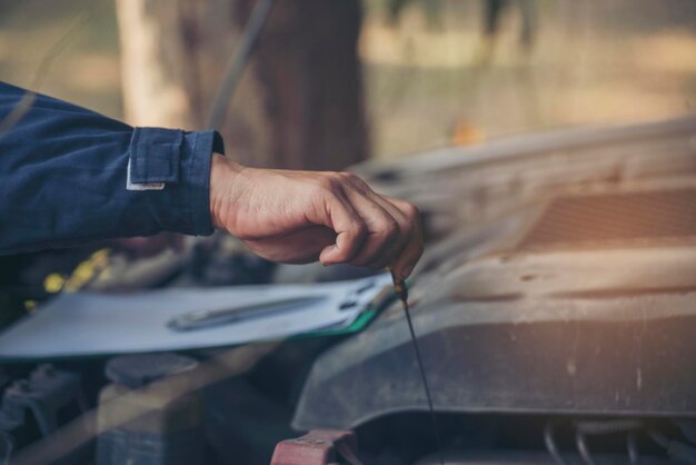 Taller técnico de reparación de vehículos de motor de motor de servicio de negocio de ingeniería mecánica