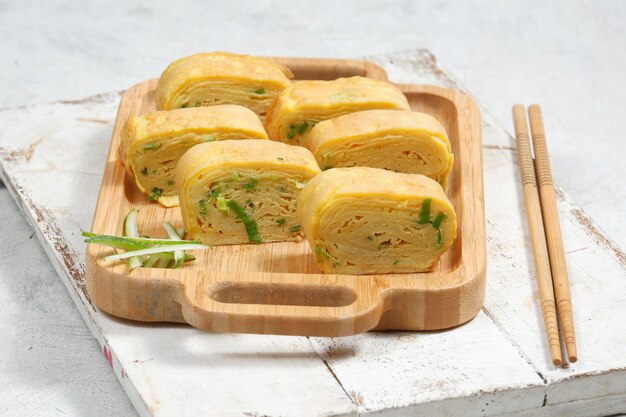 tamagoyaki, omelete enrolada japonesa