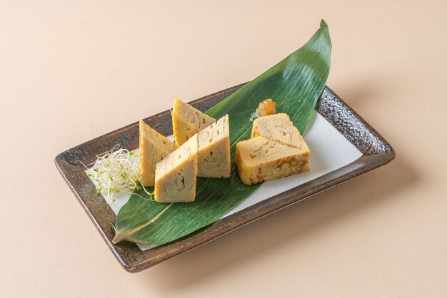 Tamagoyaki, tortilla japonesa enrollada