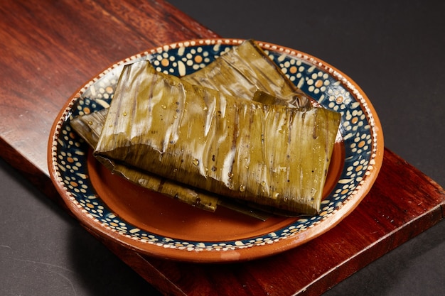 Tamales Rancheros de Salsa Roja con Carne de Cerdo