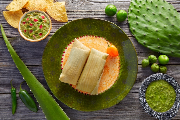 Tamales tamale mexicano de folhas de milho