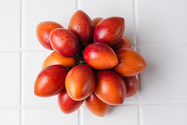 Tamarillo-Frucht in Indonesien terong belanda niederländischer Eierplan