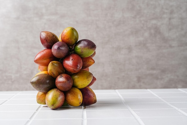 Tamarillo-Frucht in Indonesien terong belanda niederländischer Eierplan