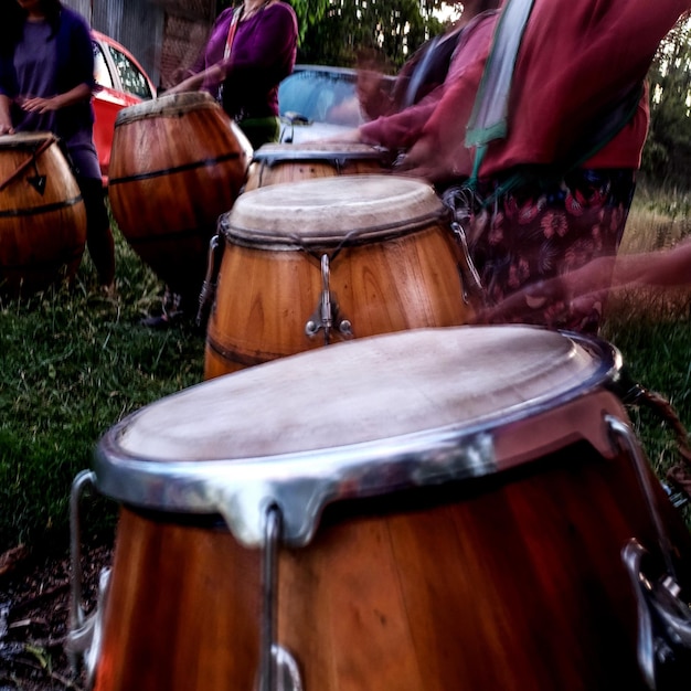 Tambores de candombe afroamericano