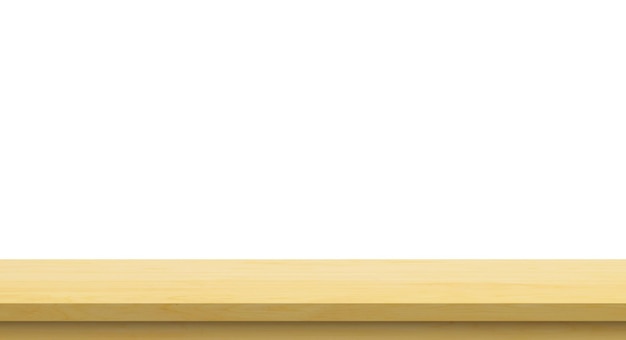 Tampo da mesa de madeira vazio isolado no fundo branco para montagem da exposição do produto