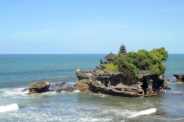 Tanah Lot Tempel im Meer Bali Indonesien