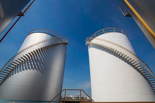 Tanque de almacenamiento de la industria química de acero al carbono blanco