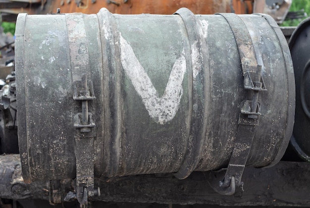 Tanque de combustible de un tanque de combate ruso destruido