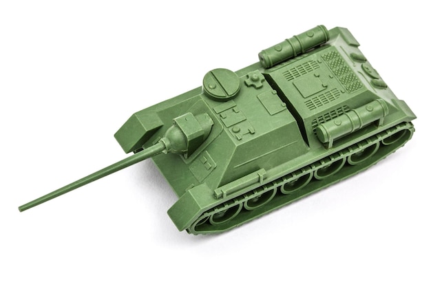 El tanque de juguete aislar sobre fondo blanco.