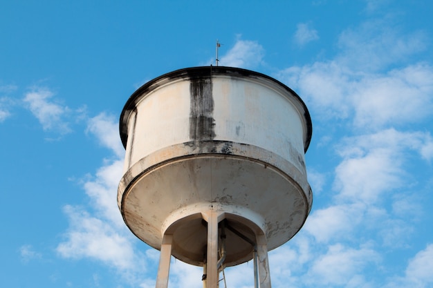 Foto tanque de la torre de agua