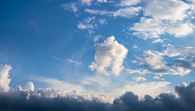 Tapete blauer Himmel mit Wolken