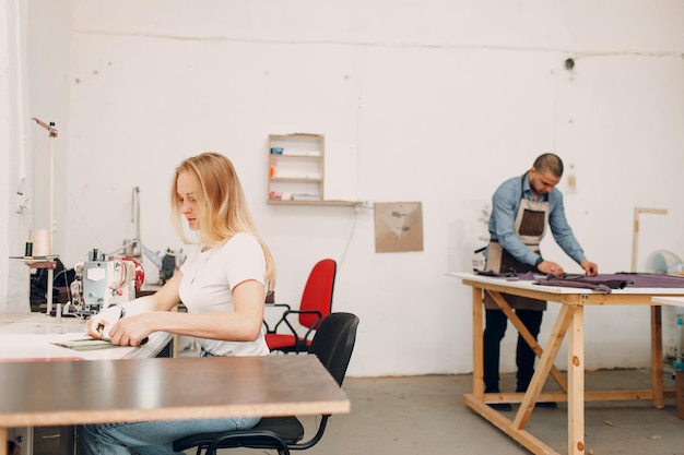 Tapicería de Muebles y Fabricación de Tejidos Renovación