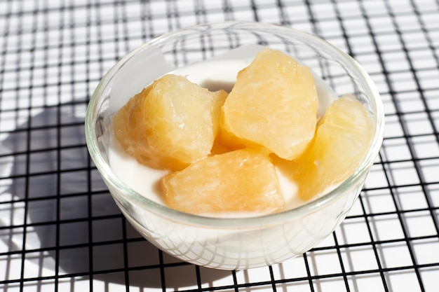 Tapioca en almíbar con leche de coco