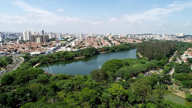 Taquaral Lagune in Campinas Ansicht von oben Portugal Park Sao Paulo Brasilien