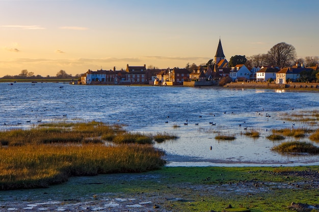 Una tarde de invierno en Bosham cerca de Chichester en West Sussex