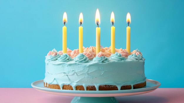 Tarjeta de felicitación de cumpleaños con pastel y velas