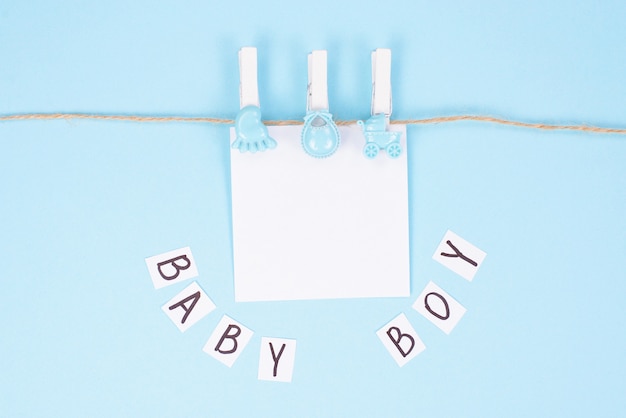 Tarjeta de invitación para el concepto de baby shower. Arriba, arriba, vista de ángulo alto, foto, de, hermoso, lindo, dulce, encantador, tarjeta, con, lugar, para, bebé, nombre, texto, aislado, blanco, color pastel, fondo