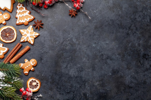 Tarjeta de navidad con galletas de jengibre