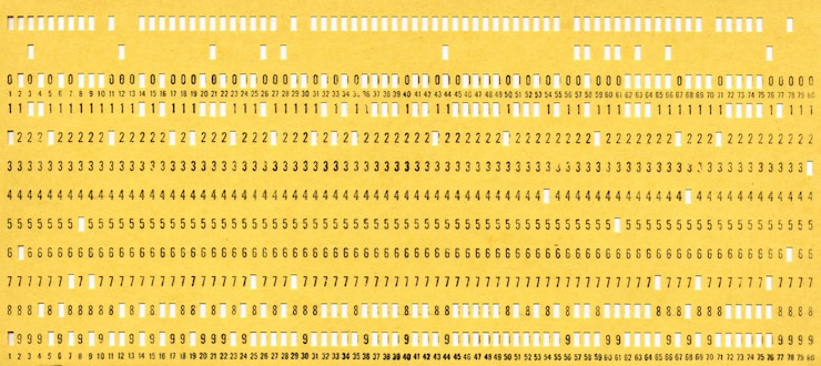 Foto tarjeta perforada para programación.