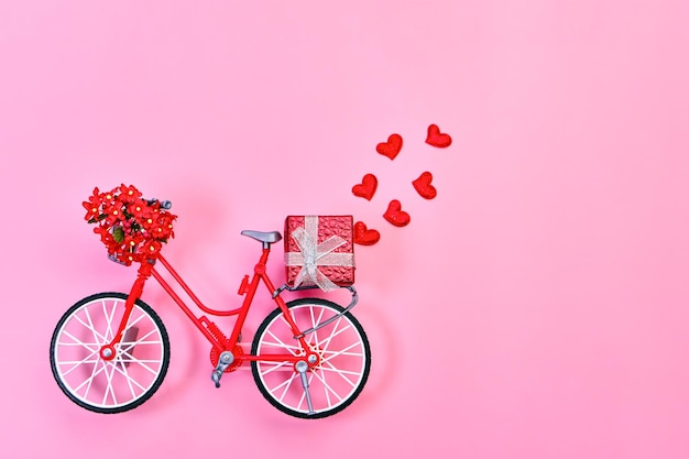 Tarjeta de san valentín minimalista, bicicleta con flores.