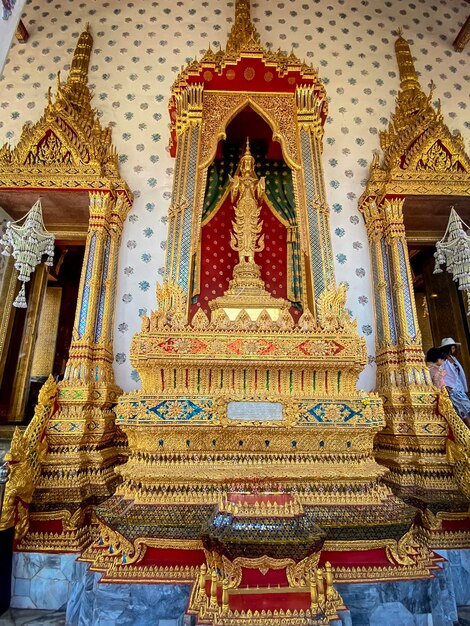 La tarjeta de visita de la capital de Tailandia es el templo budista Wat Arun Temple of Dawn que se encuentra a orillas del río Chao Phraya