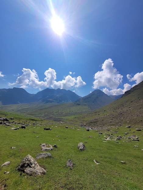 Foto tarsar marsar trek im wunderschönen kaschmir