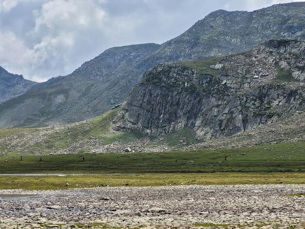 Foto tarsar marsar trek im wunderschönen kaschmir