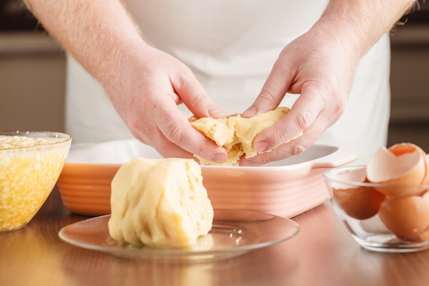 Tarta de manzana casera para hornear, cocina doméstica