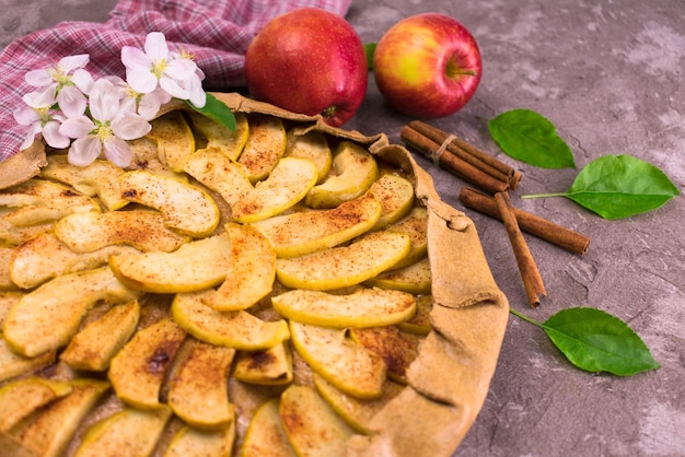 Tarta de manzana. De cerca.