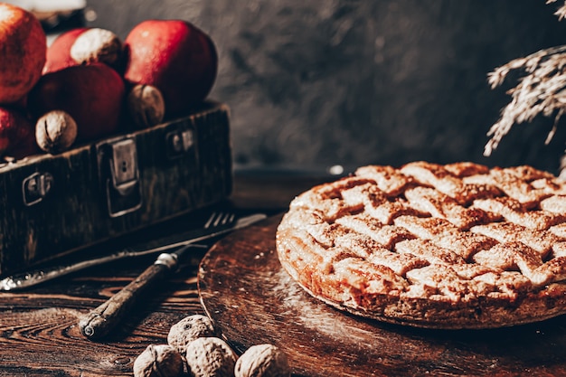 Tarta de manzana tradicional americana con canela