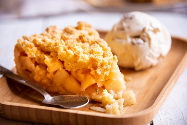 Tarta de manzana tradicional tarta casera de frutas con canela