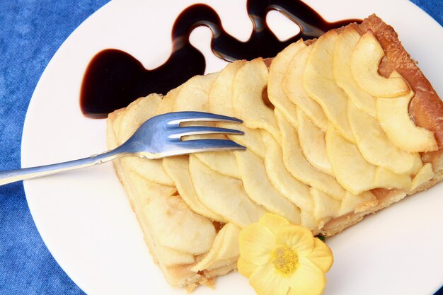 tarta con manzanas