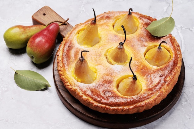 Tarta de pera casera Tarta con frutas de temporada