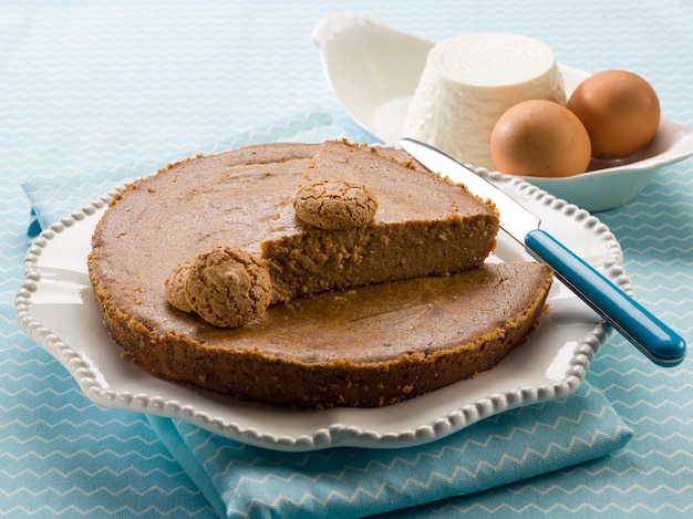 Tarta con ricota de cacao y galleta